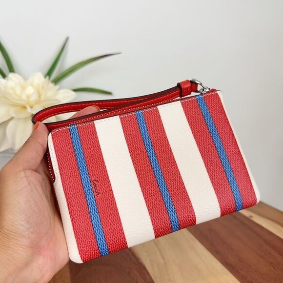 NWT‎ Coach Corner Zip Wristlet With Stripe Print - Picture 4 of 7